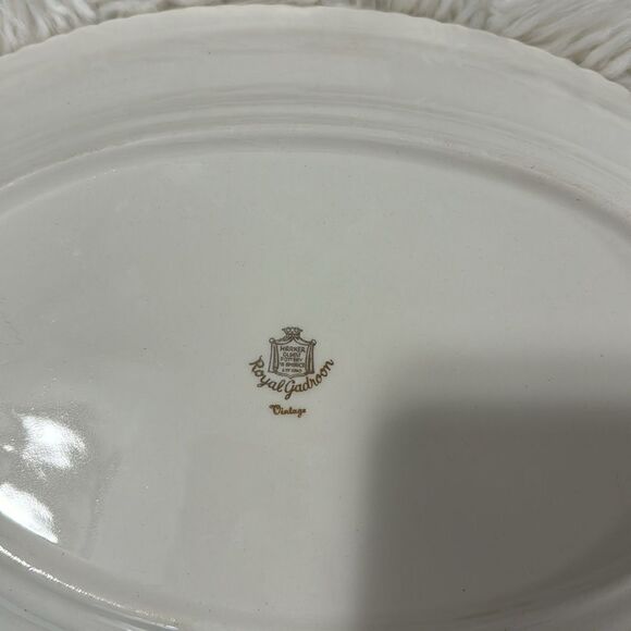 HARKER OLDEST POTTERY BARN ROYAL GADROON VINTAGE PLATES - Picture 4 of 6